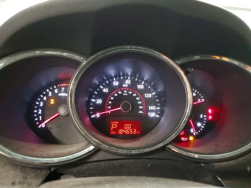 2011 KIA SORENTO LX  