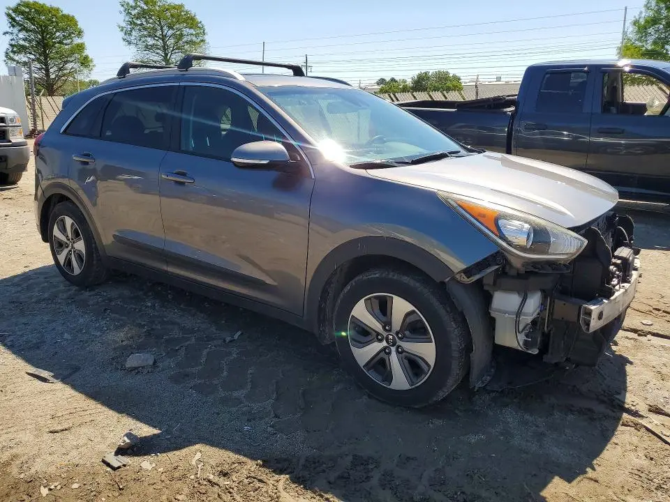 2017 KIA NIRO EX  