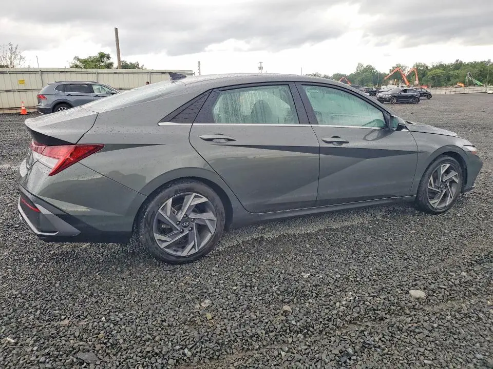 2025 HYUNDAI ELANTRA LIMITED  