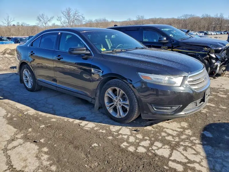2014 FORD TAURUS SEL  