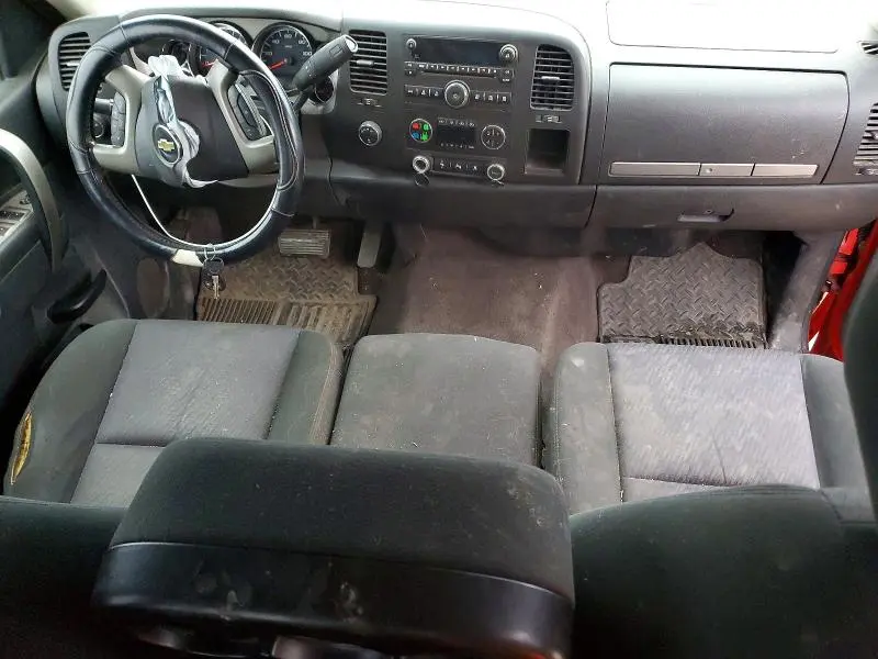 2011 CHEVROLET SILVERADO K1500 LT  