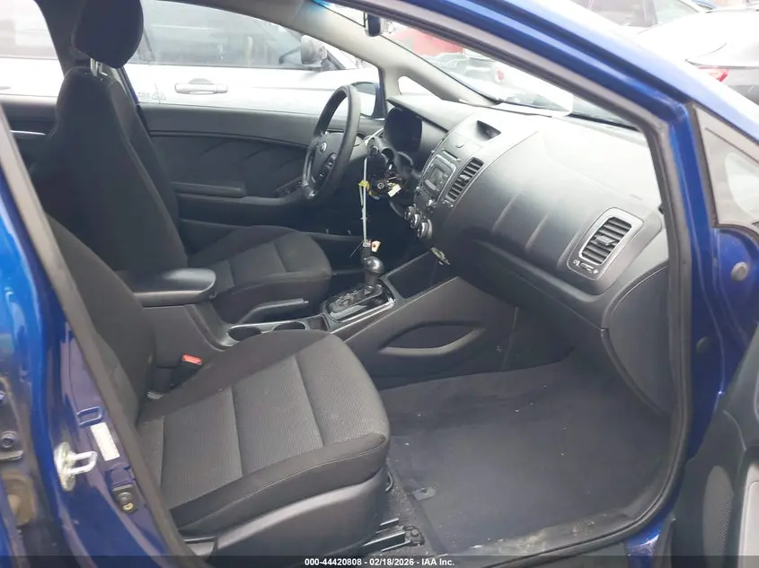 2017 KIA FORTE LX