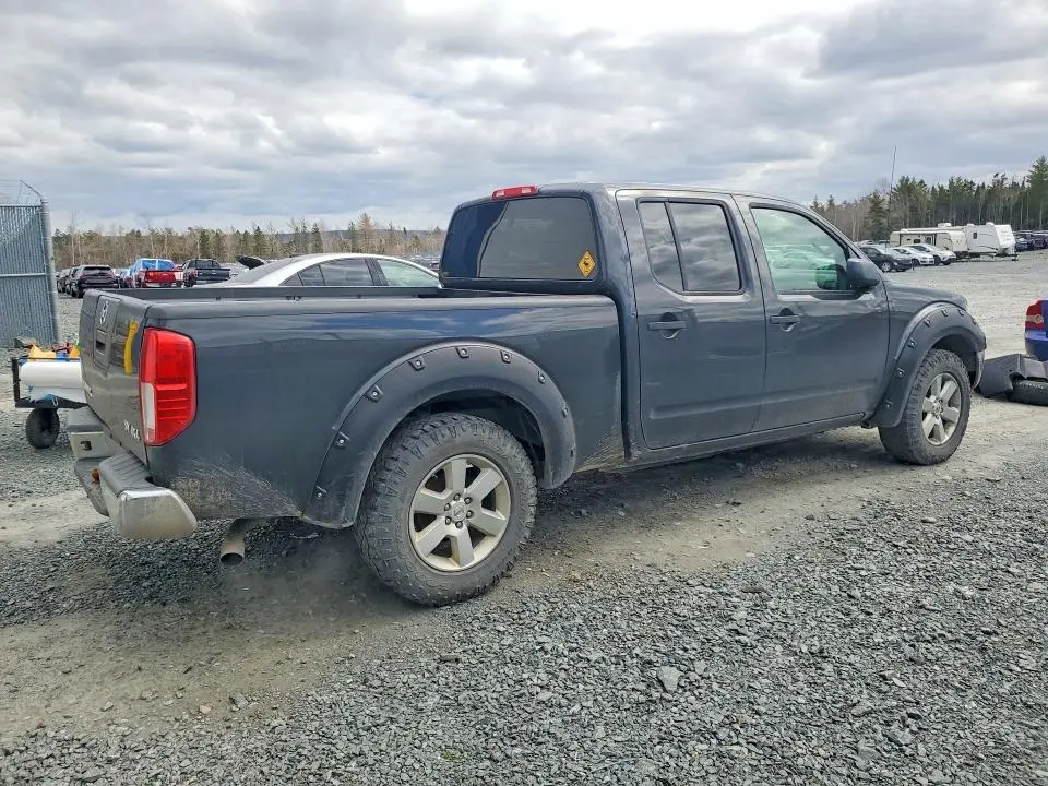 2012 NISSAN FRONTIER SV V6  