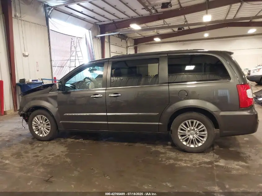 2016 CHRYSLER TOWN & COUNTRY TOURING-L