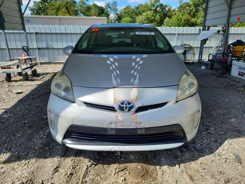 2013 TOYOTA PRIUS THREE  