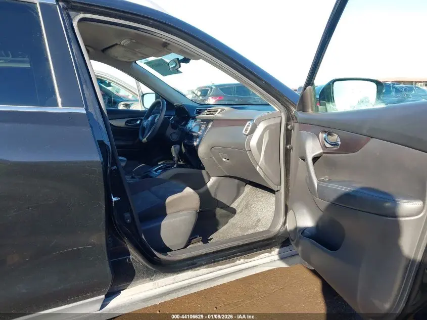 2016 NISSAN ROGUE SV