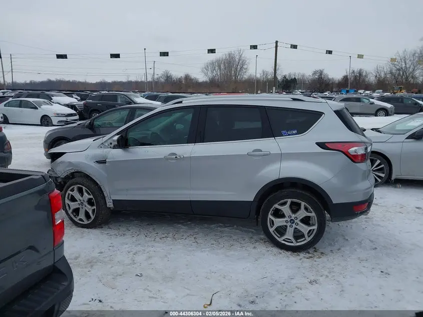 2017 FORD ESCAPE TITANIUM