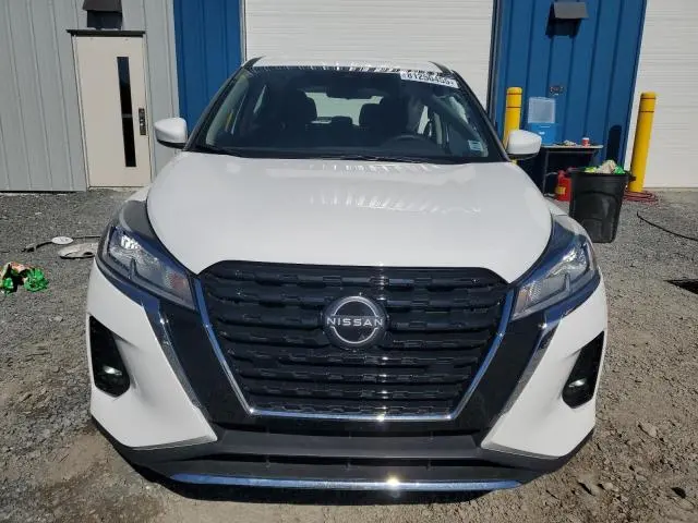 2024 NISSAN KICKS S  