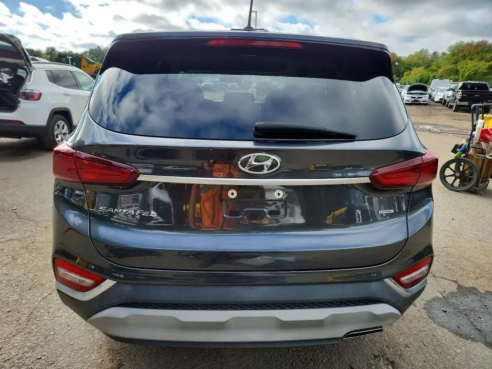 2020 HYUNDAI SANTA FE SE  