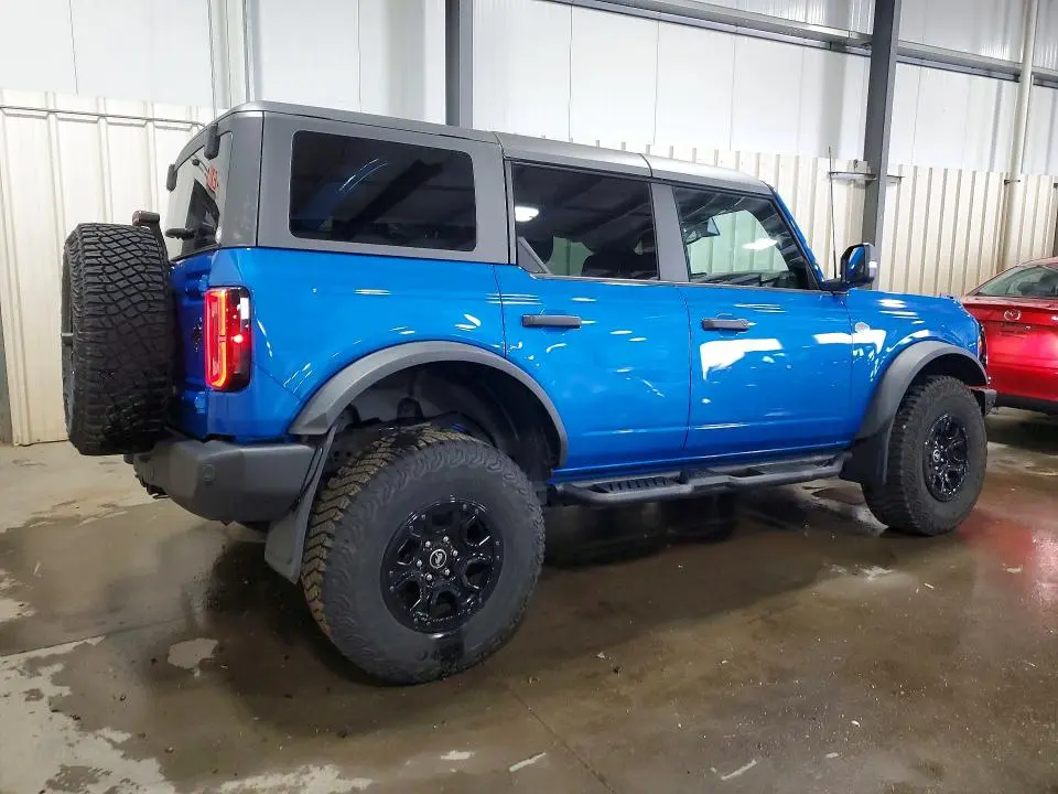 2023 FORD BRONCO BASE  
