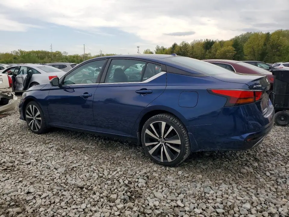 2021 NISSAN ALTIMA SR  