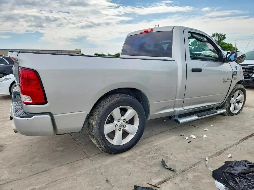 2013 RAM 1500 ST  