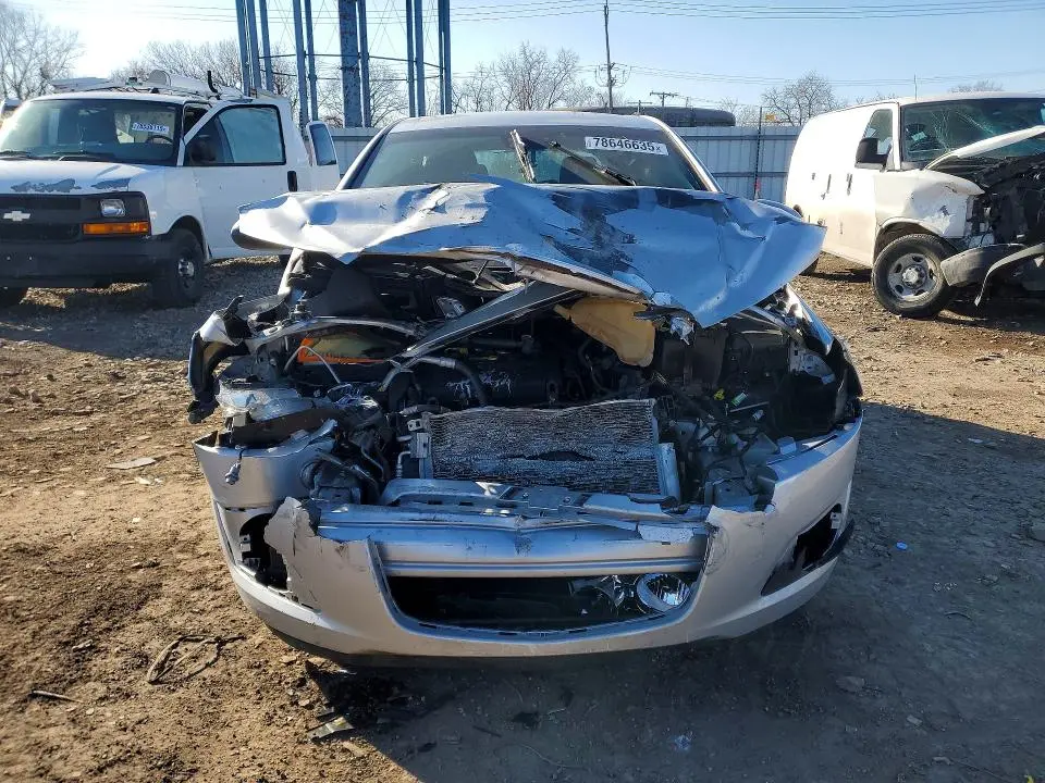 2016 CHEVROLET SONIC LT  