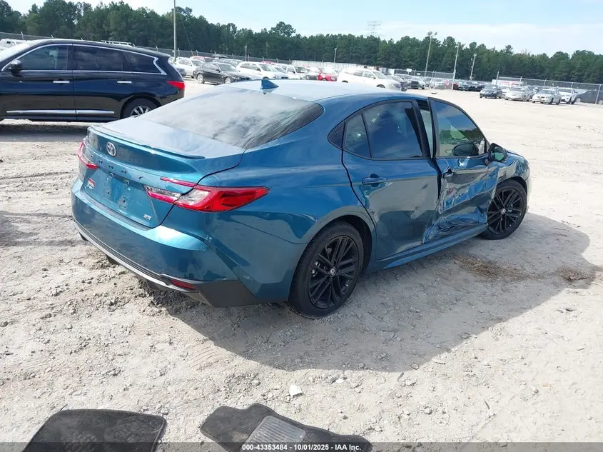 2025 TOYOTA CAMRY SE