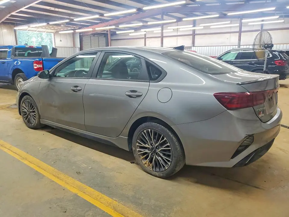 2022 KIA FORTE GT LINE  