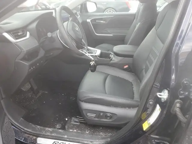 2024 TOYOTA RAV4 XLE PREMIUM  