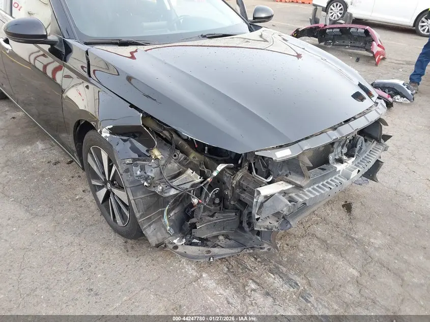 2022 NISSAN ALTIMA SV FWD