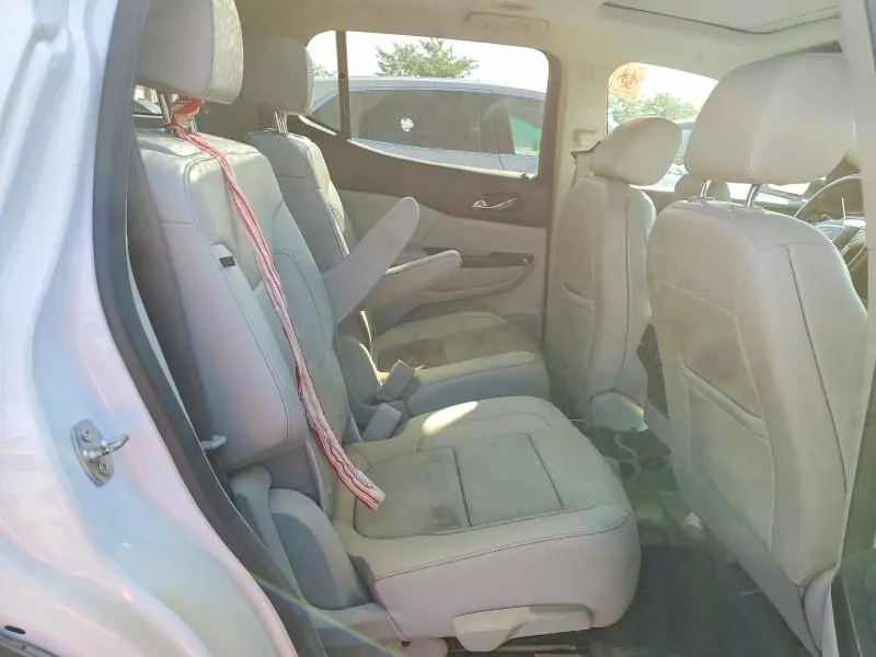 2021 GMC ACADIA SLT  