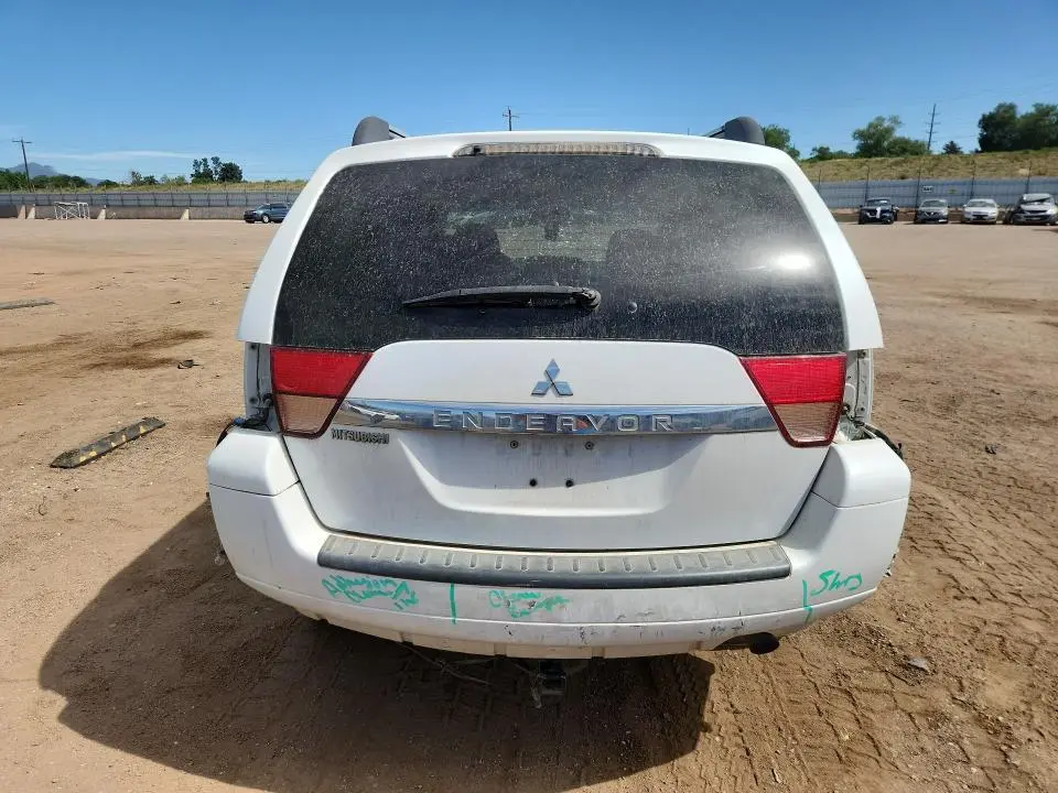 2011 MITSUBISHI ENDEAVOR LS  