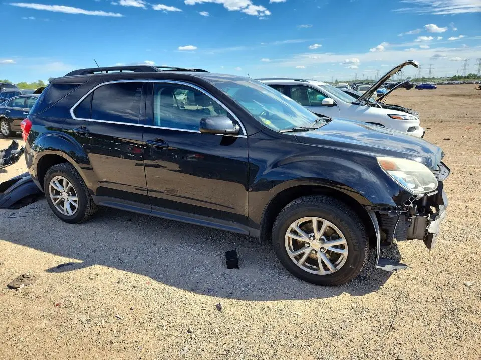 2017 CHEVROLET EQUINOX LT  