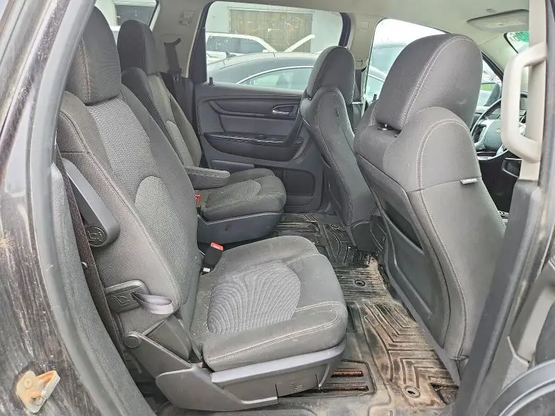 2017 CHEVROLET TRAVERSE LT  