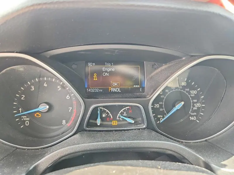 2015 FORD FOCUS SE  