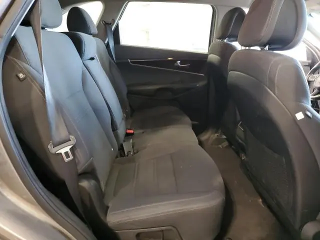 2016 KIA SORENTO LX  