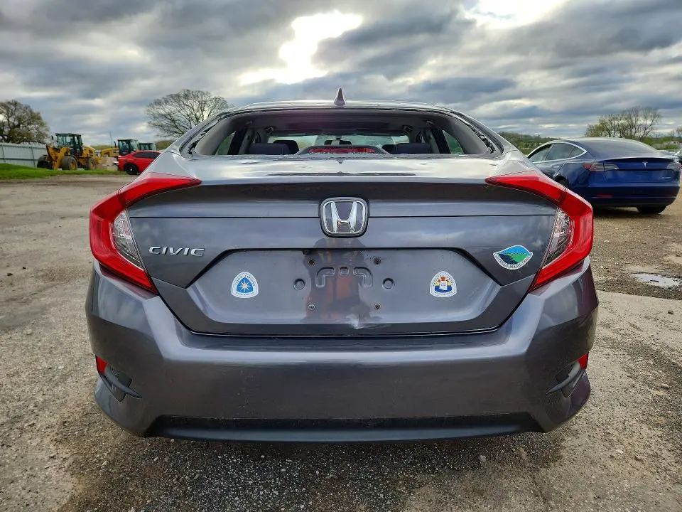 2018 HONDA CIVIC EX  