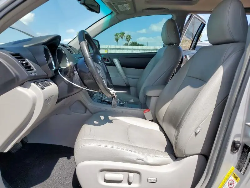 2012 TOYOTA HIGHLANDER BASE  