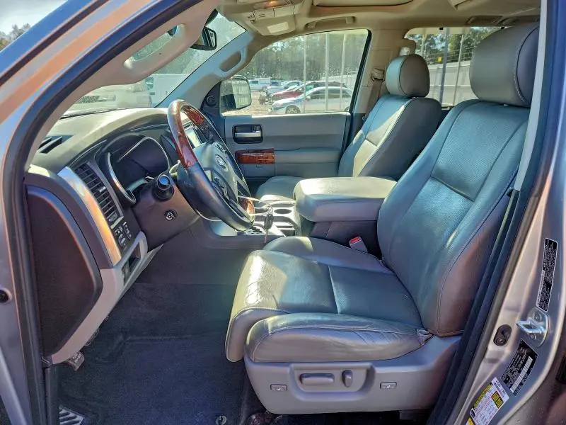 2018 TOYOTA SEQUOIA PLATINUM  