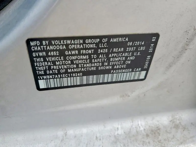 2014 VOLKSWAGEN PASSAT SE  