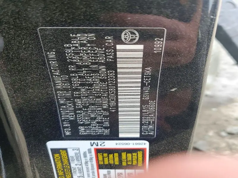2011 TOYOTA CAMRY SE V6  