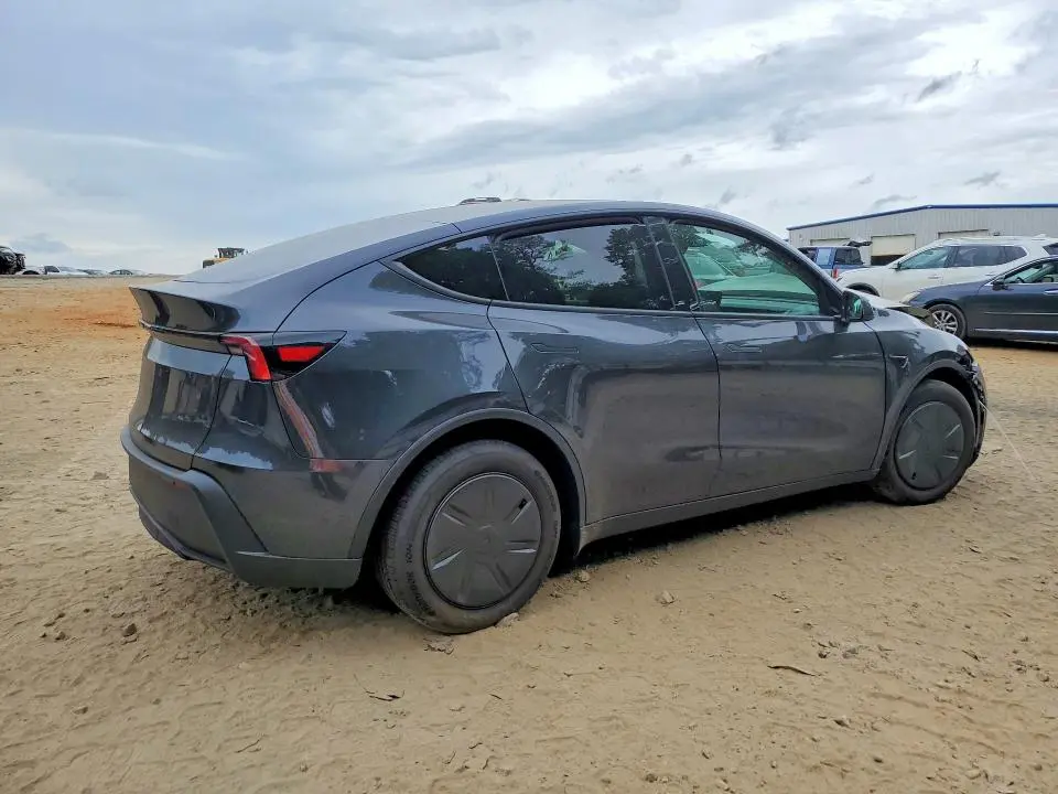 2026 TESLA MODEL Y   