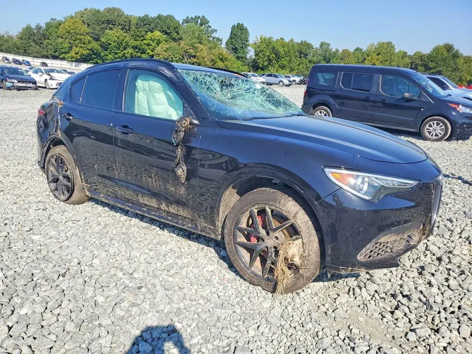 2021 ALFA ROMEO STELVIO TI  