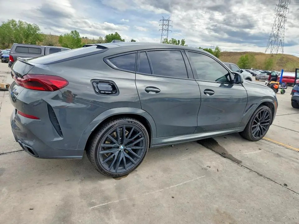 2024 BMW X6 M60I  