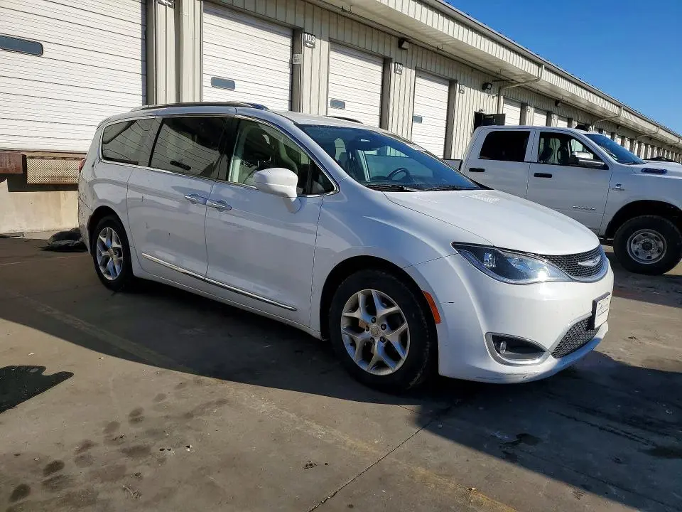 2020 CHRYSLER PACIFICA TOURING L  