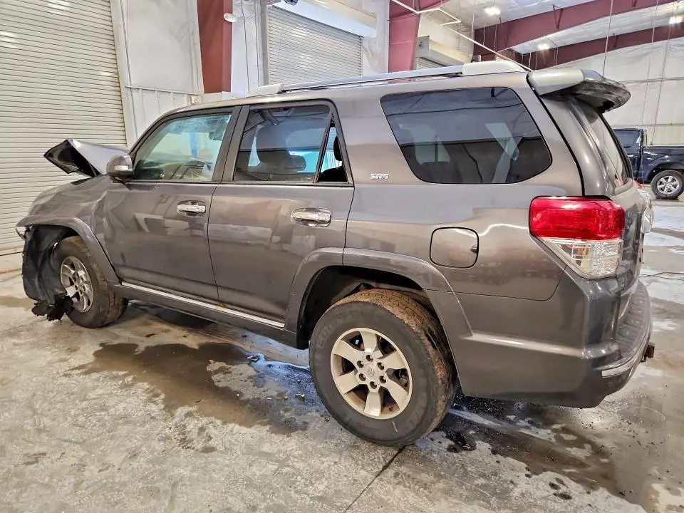 2013 TOYOTA 4RUNNER SR5  