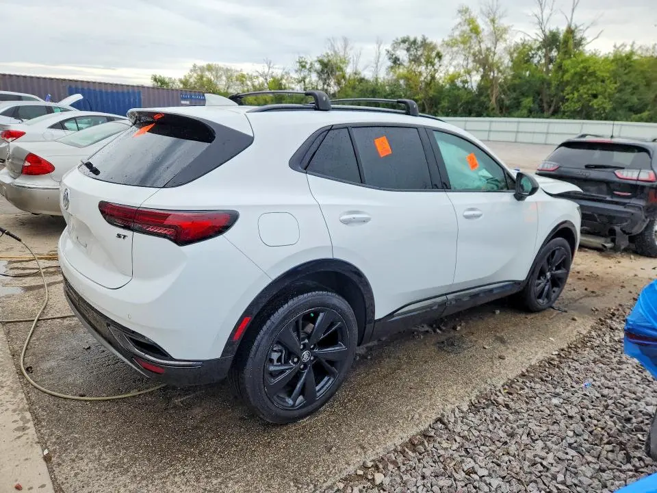 2022 BUICK ENVISION ESSENCE  