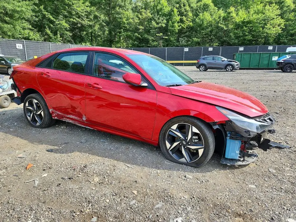 2023 HYUNDAI ELANTRA SEL  