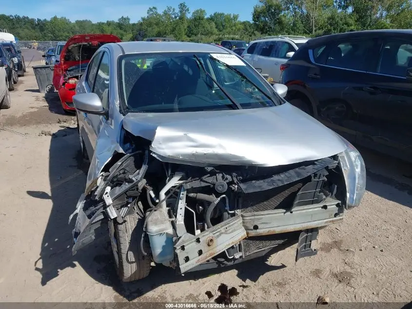 2016 NISSAN VERSA 1.6 SV