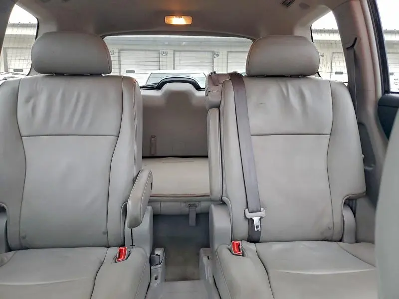 2010 TOYOTA HIGHLANDER LIMITED  