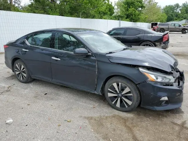 2020 NISSAN ALTIMA SV  