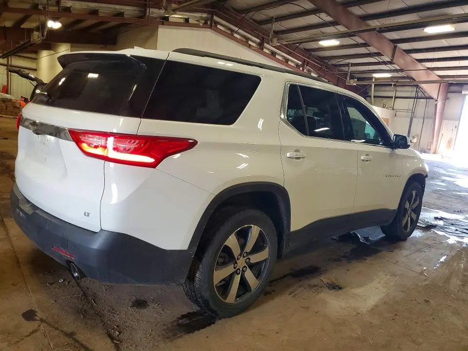 2020 CHEVROLET TRAVERSE LT  