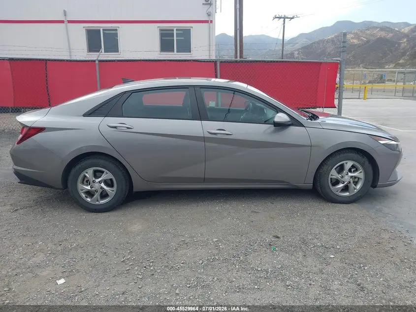 2023 HYUNDAI ELANTRA SE
