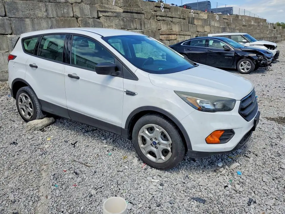 2018 FORD ESCAPE S  