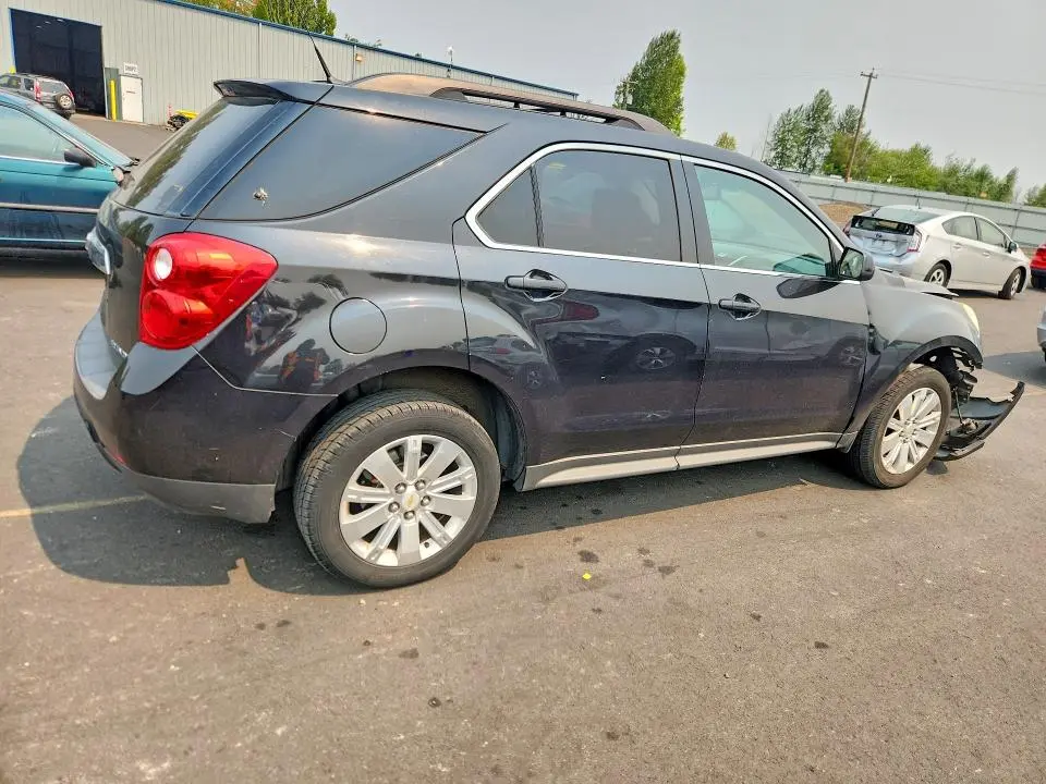 2011 CHEVROLET EQUINOX LT  