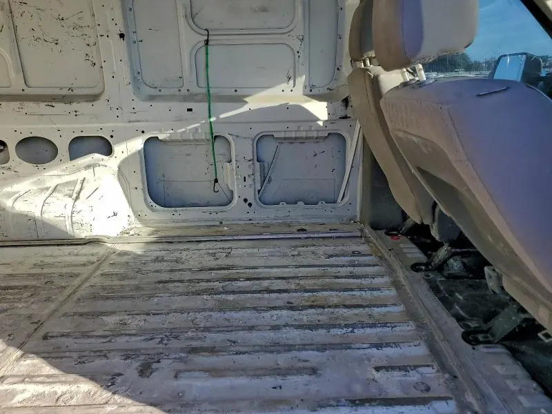 2016 NISSAN NV 2500 S  