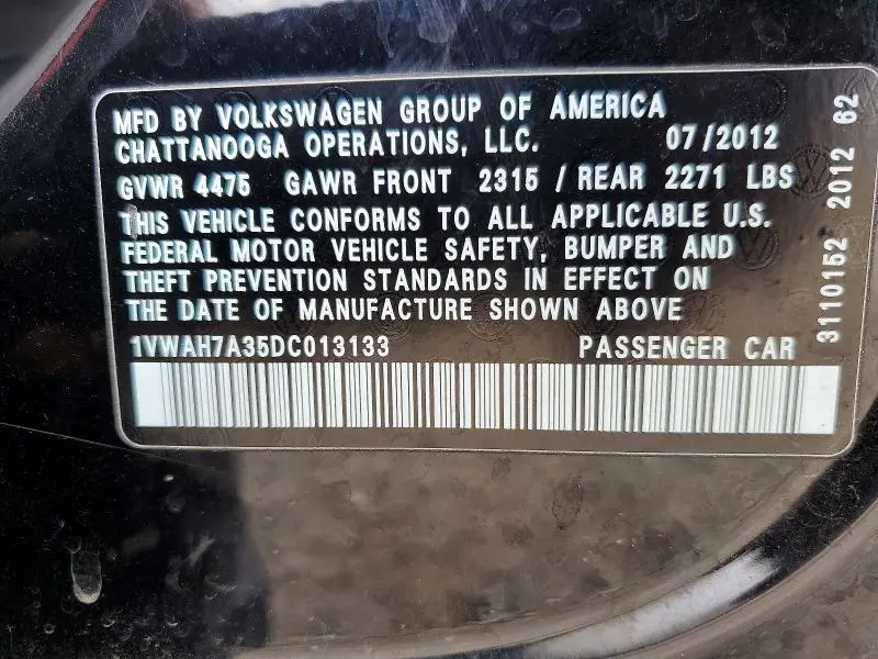 2013 VOLKSWAGEN PASSAT S  