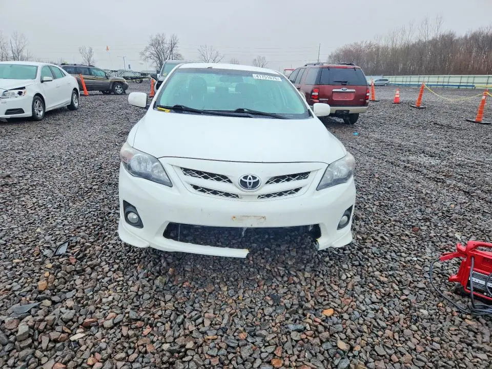 2011 TOYOTA COROLLA S  