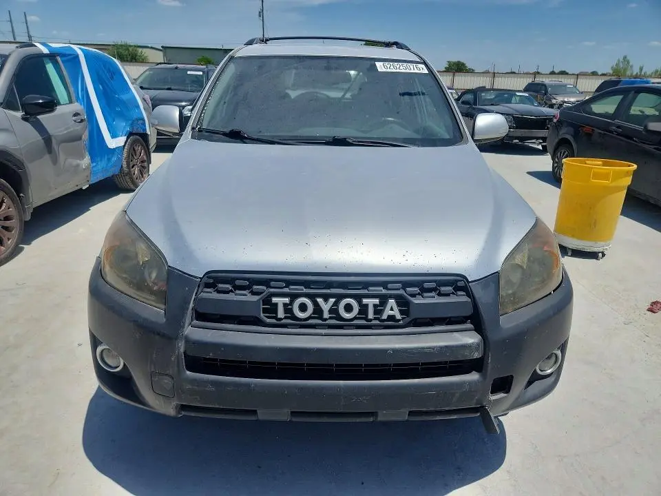 2010 TOYOTA RAV4 LIMITED  